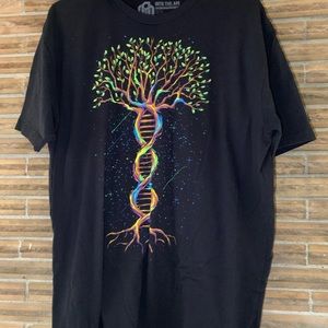 🌈Size XL Into the AM t shirt!! Tree DNA